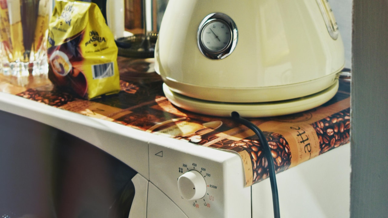 Smart Kitchen Tools: What Is Worth Buying and What Ends Up Gathering Dust