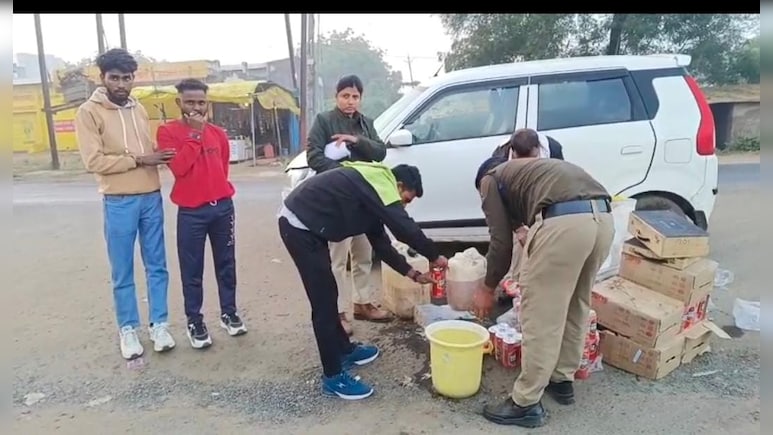 SI Varsha Rajput: पदभार संभालते ही एक्शन में आईं सब इंस्पेक्टर वर्षा राजपूत, लाखों की अवैध शराब को किया जब्त