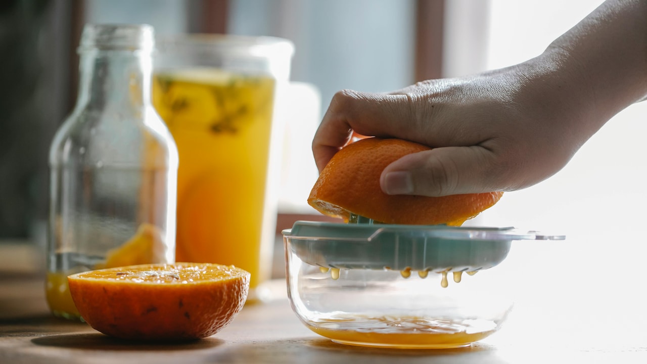 Juicer Or Blender? Pick The Right One Before Spending Money