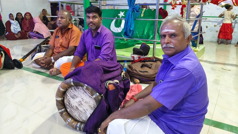Amid Deepam Row, Tamil Nadu Dargah Festival Showcases Hindu-Muslim Harmony