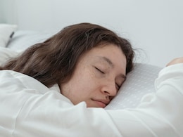 Women With Night Shifts, Disrupted Sleep Cycles At Higher Risk Of Aggressive Breast Cancer: Study