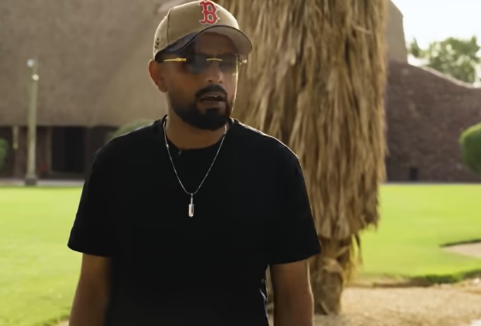 बाबर आजम ने चुने दुनिया के टॉप 5 सर्वश्रेष्ठ बल्लेबाज,  कोहली नहीं, इस खिलाड़ी को बताया अविश्वसनीय