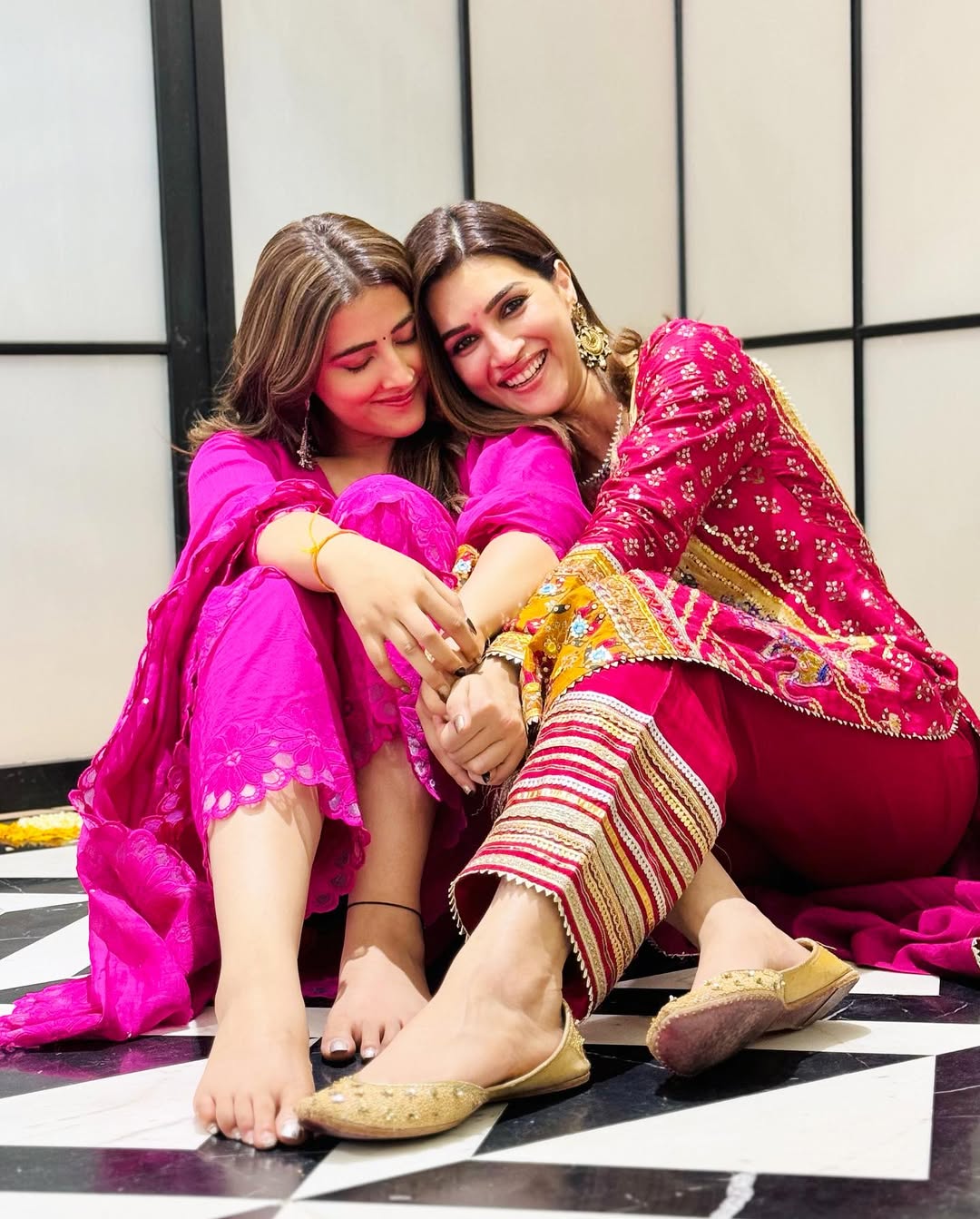 कौन हैं कृति सेनन के होने वाले जीजा, जिनकी नुपुर सेनन बनेंगी दुल्हनिया, बॉलीवुड का हैं जाना माना नाम