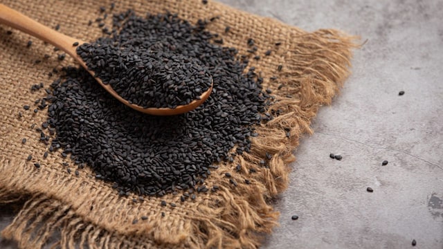 Kalonji Can Help Lower Blood Pressure And Cholesterol, Says Doctor; All Benefits Of Black Nigella Seeds Listed