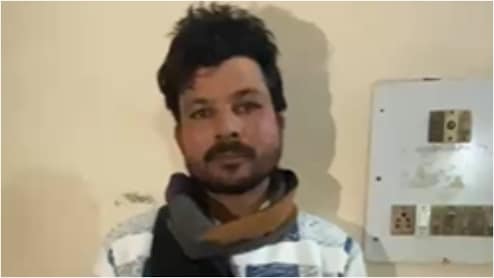 हिंदू युवतियों-महिलाओं से दोस्ती कर शोषण का आरोप, होटल से युवक गिरफ्तार, UP पुलिस कर रही जांच