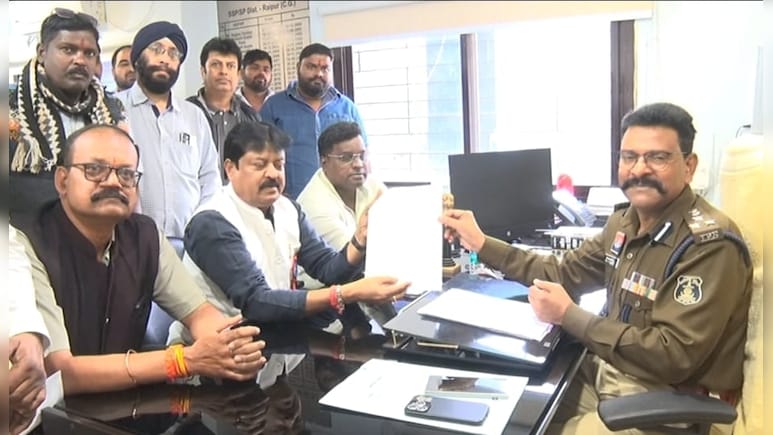 'छत्तीसगढ़ CM से BJP नेता ने मांगे 1500 करोड़', वायरल VIDEO से मचा हड़कंप, FIR दर्ज