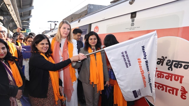 The MoHFW and WHO rolled out a month-long campaign on the Delhi Metro to boost women's health