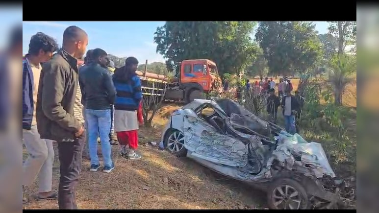 Big Accident: तेज रफ्तार कार की ट्रेलर से जोरदार टक्कर, गाड़ी के अंदर ही पांच लोगों की दर्दनाक मौत