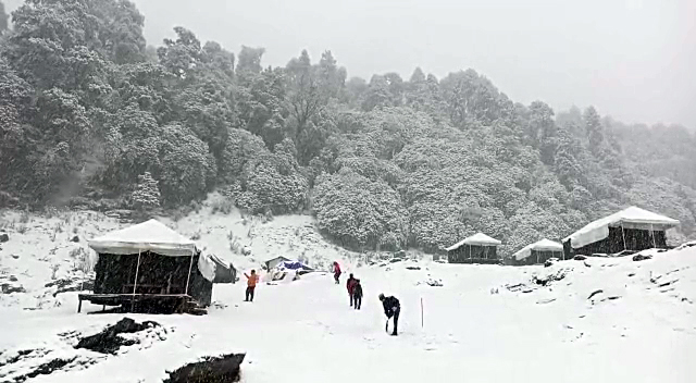 उत्तराखंड जाने से पहले देख लें ये रूट चार्ट, नहीं तो ट्रैफिक जाम बिगाड़ सकती है आपका वेकेशन
