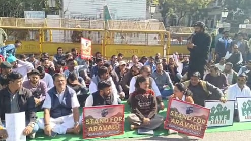 राजस्थान में अरावली पर्वतमाला पर सुप्रीम कोर्ट के फैसले का जमकर विरोध, कहा- खतरनाक निर्णय पर फिर विचार करें