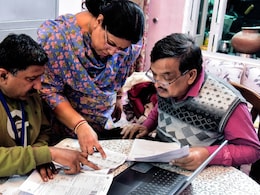 SIR अभियान: राजस्थान देश में पहले नंबर पर, 99.5% मतदाताओं के फॉर्म अपलोड, 9 जिलों में 100% डिजिटाइजेशन