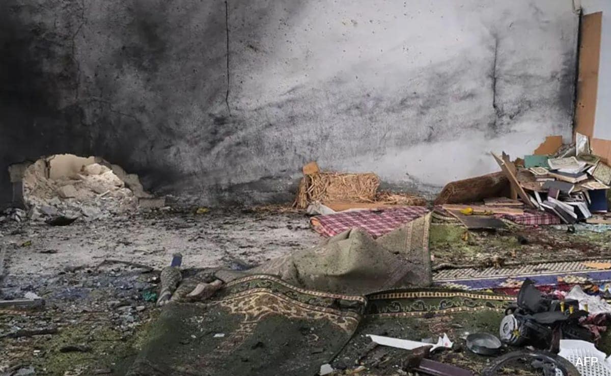 8 Killed, 18 Injured In Bombing At Mosque In Syria During Friday Prayers