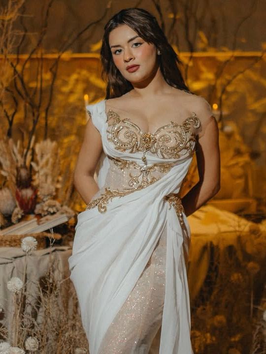 Avneet Kaur Channels Couture Perfection in a Dramatic Saree