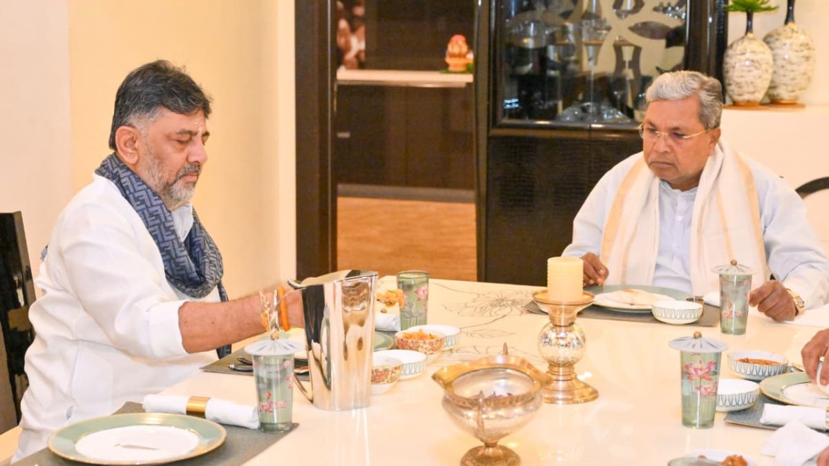DK Shivakumar Hosts Siddaramaiah For Breakfast 2.0, Nati Chicken On Menu