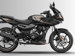 2025 Bajaj Pulsar 220F Starts Arriving At Dealership; Here's What It Gets