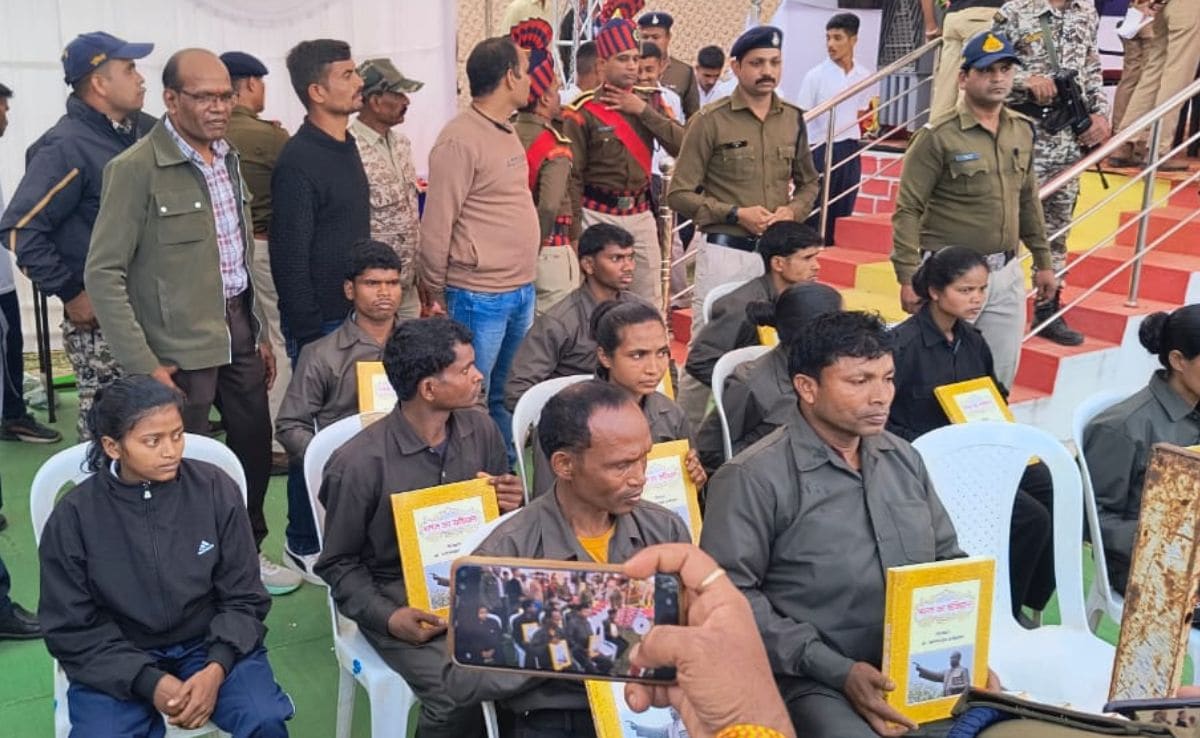 Naxalite Surrender Balaghat Madhya Pradesh Naxalite Surrender Balaghat Madhya Pradesh