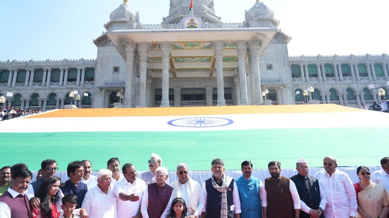 Siddaramaiah Unveils World's Second Largest Khadi National Flag In Belagavi