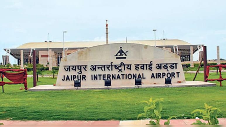 द‍िल्‍ली एयरपोर्ट पर घना कोहरा, 6 उड़ानें जयपुर हवाई अड्डे पर क‍िया डायवर्ट