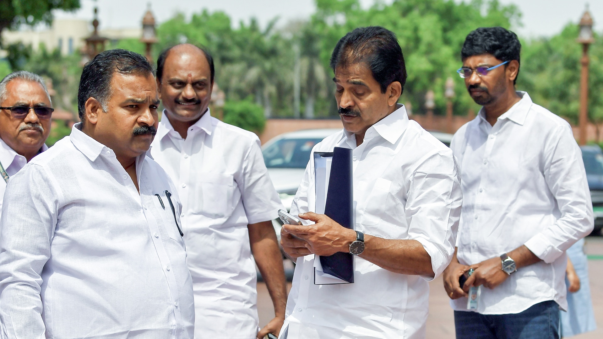 Ahead of Winter Session, Congress Demands Debate on 'Misused' SIR Exercise