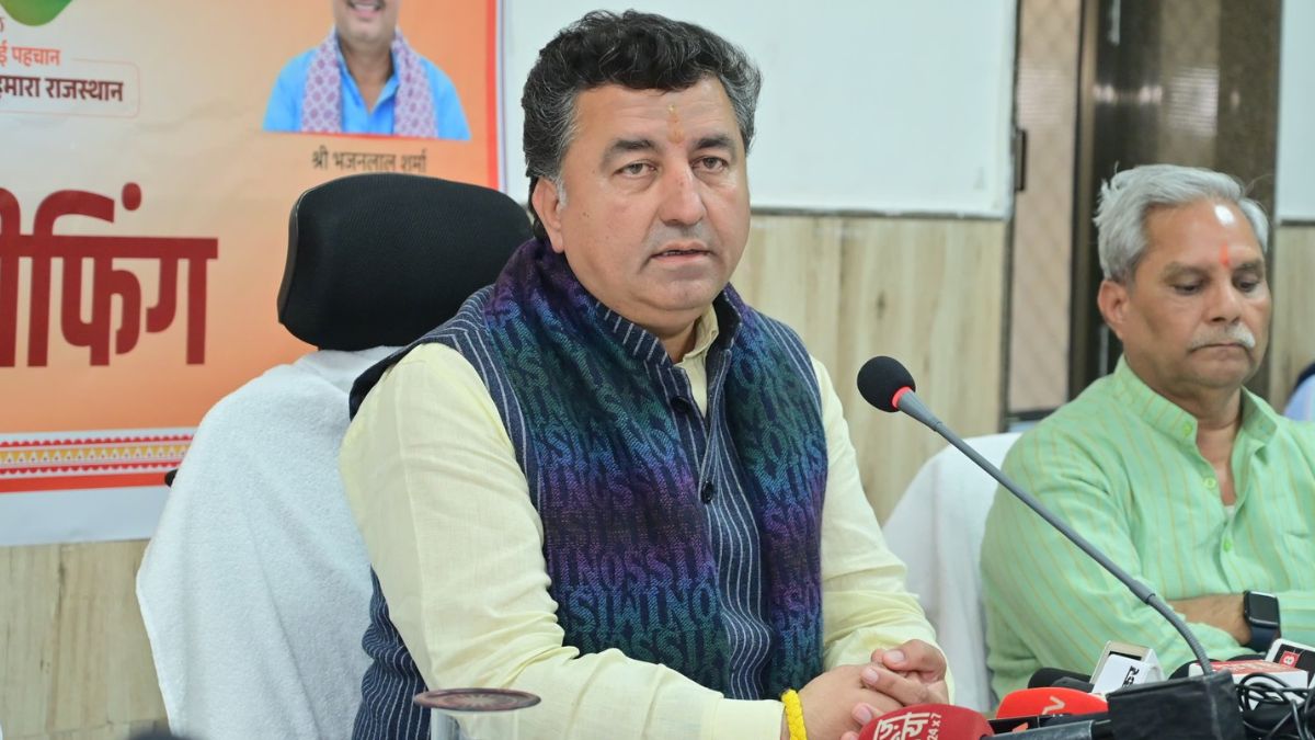 किसानों से बंद कमरे में वार्ता की शर्त... खुले मंच पर पड़े किसान; बिना बातचीत वापस लौटे मंत्री केके विश्नोई