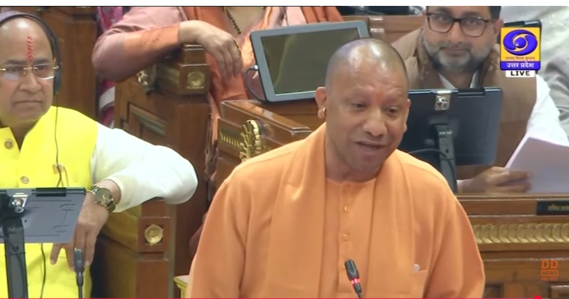 'देश में दो नमूने' वाले CM योगी के बयान पर SP का वॉकआउट, स्पीकर ने सुना दी 'चोर-चोर' वाली ये कहानी