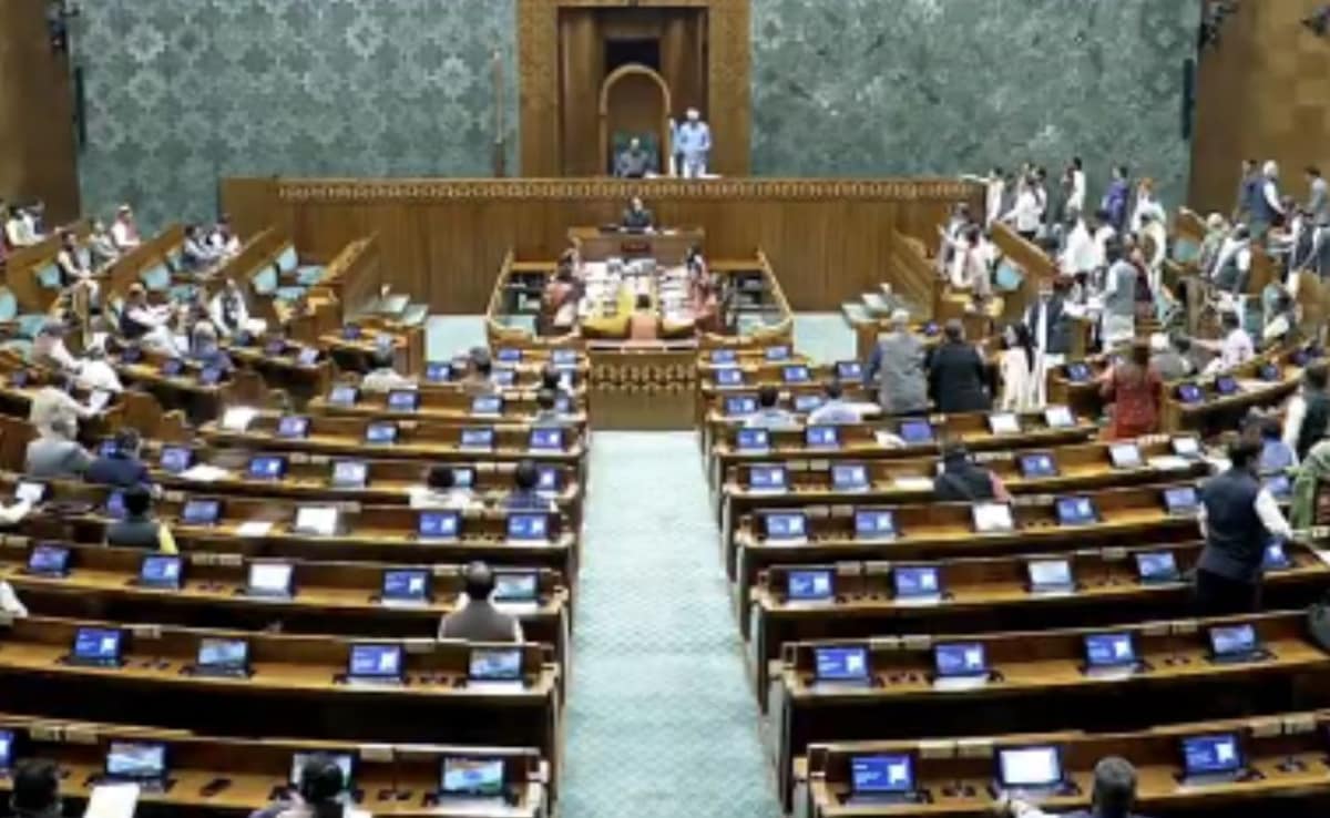 Parliament Winter Session LIVE Updates: Lok Sabha Discusses Electoral Reforms