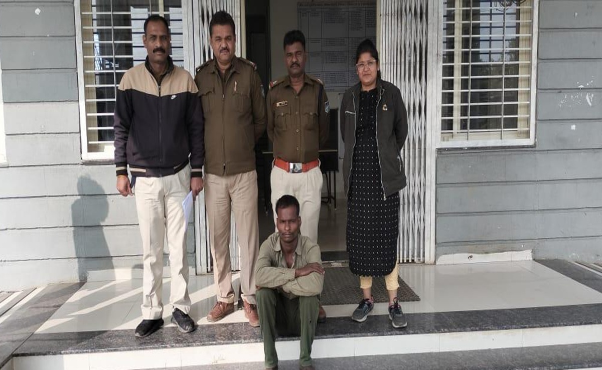 500-500 रुपये के नकली नोट बनाने वाला पकड़ाया, नीमच पुलिस की बड़ी कार्रवाई, मास्टरमाइंड अभी भी फरार