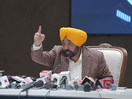 क्या इसी बदलाव का वादा...? पंजाब में 'सरकारी हेलीकॉप्टर मिसयूज' पोस्ट करने वालों पर FIR, भड़के RIT एक्टिविस्ट