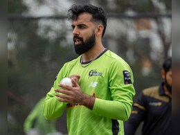 टी20 वर्ल्ड कप से पहले शादाब खान ने चली चाल, फॉर्म पाने के लिए जानें कहां की पकड़ ली फ्लाइट