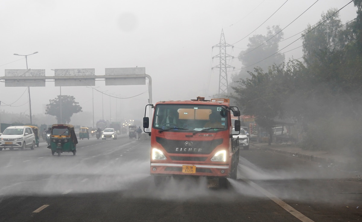 Delhi-NCR To Have Only Electric 3-Wheelers; Fuel Ban For Non-PUC Vehicles From October