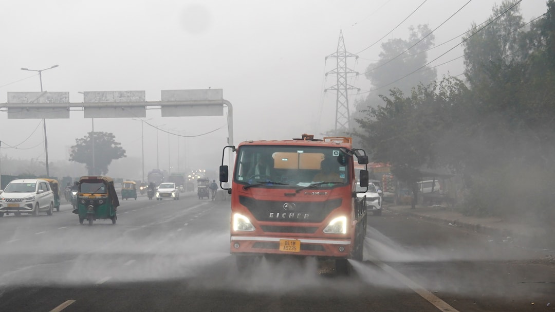 Delhi Air Pollution: CAQM Revokes Restrictions Under GRAP 2 As Air Quality Improves Delhi Air Pollution: CAQM Revokes Restrictions Under GRAP 2 As Air Quality Improves