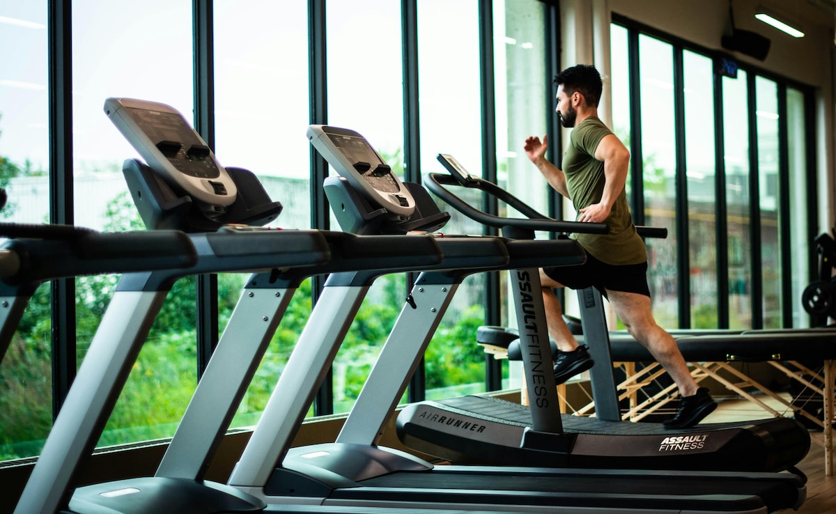 Fitness Influencer Lists 5 Essential Habits To Maintain A Healthy Body