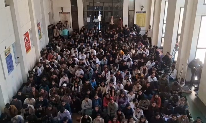 Latest and Breaking News on NDTV Latest and Breaking News on NDTV