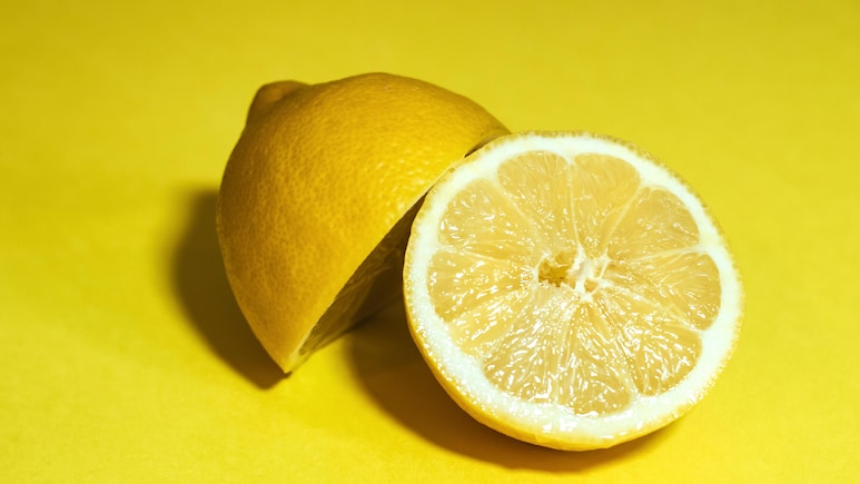 Gharelu Nuskhe: क्या नींबू सच में पथरी को काटता है? जानिए सच या झूठ!
