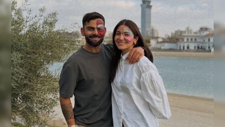 चेहरे पर स्पाइडरमैन-स्टाइल मास्क, अनुष्का के लिए प्यार...विराट कोहली ने कुछ इस तरह से बनाया नए साल का जश्न