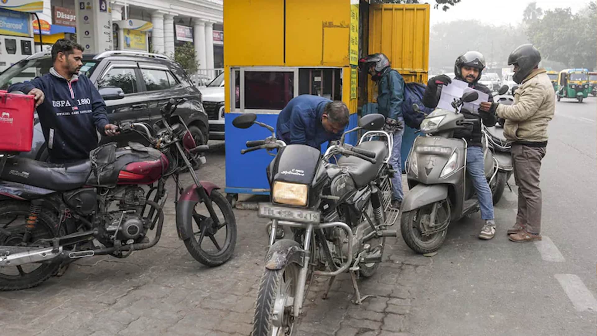 NDTV Ground Report: Day 1 Of No Fuel Without Pollution Certificate In Delhi