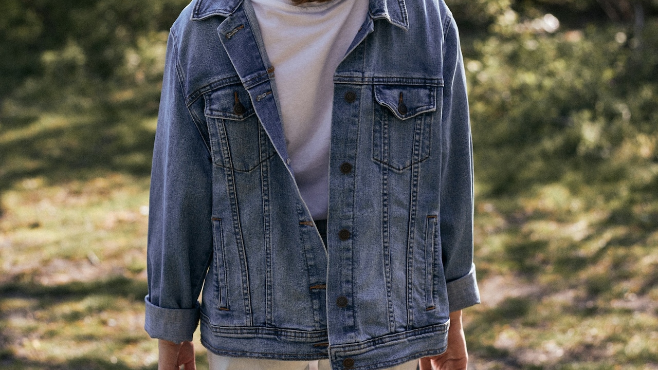 Perfect Denim Shirts For Men: Wash, Fit And Fabric Rules No One Talks About.