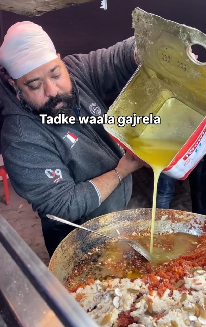 Punjab Vendor Prepares 'Tadke Wala Gajrela', Foodies Do Not Approve