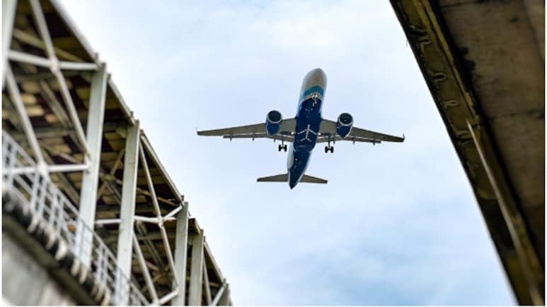 जोधपुर एयरपोर्ट पर यात्रियों की मुश्किलें बढ़ीं, इंडिगो ने अचानक रद्द की 4 फ्लाइट्स