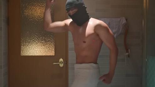 क्रिसमस पर आ रही है नेटफ्लिक्स की नई के सीरीज, सुपरहीरो की दिखी टीजर में झलक, जानें कैसा है कैशहीरो का टीजर