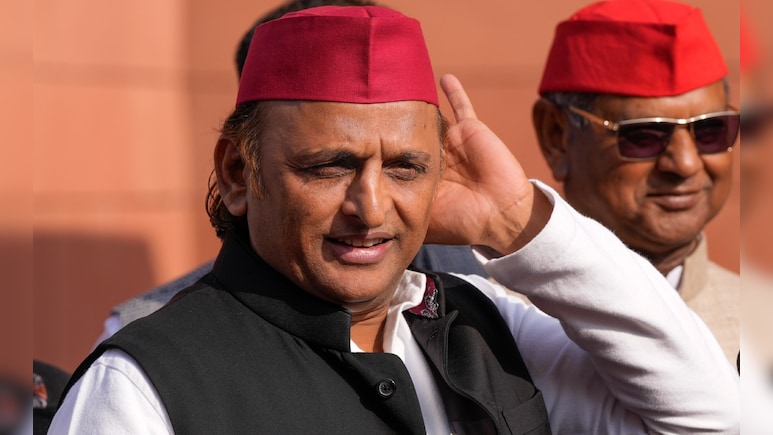 'SIR में अखिलेश यादव ने किया हिंदू-मुस्लिम', सपा प्रमुख पर मौलाना बरेलवी का पलटवार