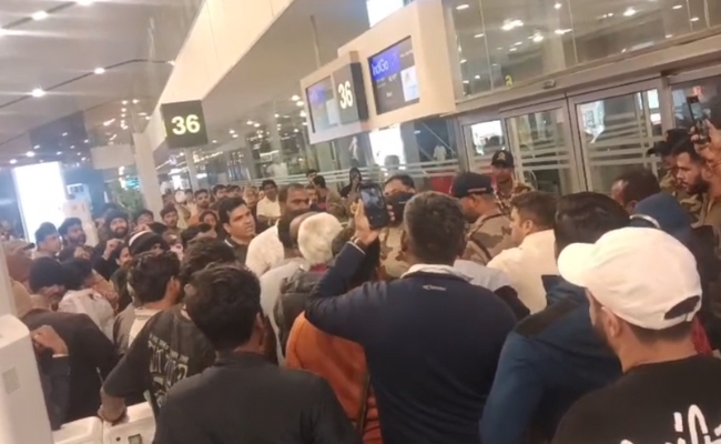 Chaos At Airports As More IndiGo Flights Cancelled Amid Crew Shortage