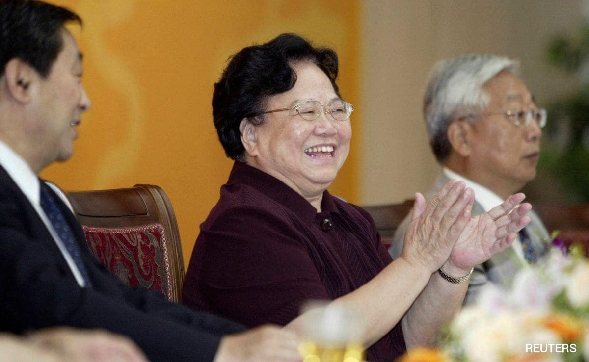 Death Of China's 'One Child Policy' Ex-Chief Sees Less Tributes, More Criticism