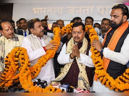 LIVE: CM नीतीश ने बीजेपी कार्यकारी राष्ट्रीय अध्यक्ष नितिन नबीन से की मुलाकात, कंधे पर हाथ रख दी शाबाशी