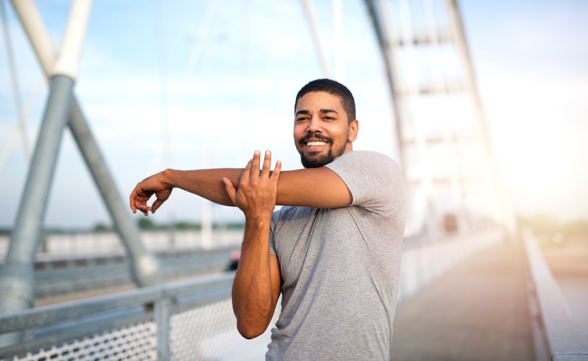 Orthopaedic Doctors Advise New Year Habits for Strong Bones and Joint Health
