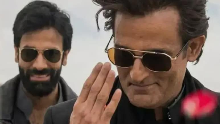 रहमान डकैत और उजैर बलोच हैं बॉक्स ऑफिस के धुरंधर, 2025 में दी 1600 करो़ड़ की दो फिल्में