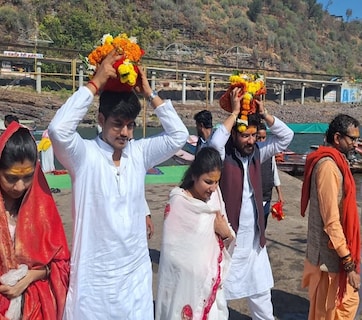 Narmada Parikrama: नर्मदा परिक्रमा पर CM मोहन के बेटे व बहू; जानिए इस यात्रा का लाभ, महत्व और पूरी जानकारी