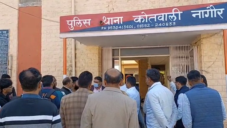 लालू की पार्टी में होगी बड़ी टूट! जेडीयू प्रवक्ता का दावा- आरजेडी के 17-18 विधायक छोड़ेंगे तेजस्वी का साथ