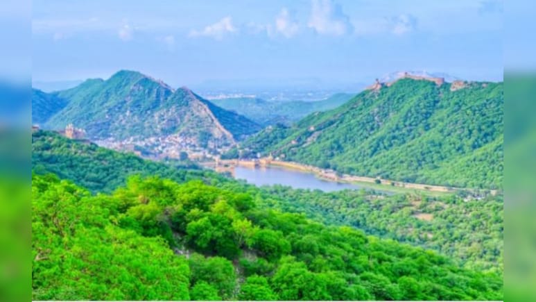 Save Aravalli: आखिर क्या है 'अरावली' शब्द का मतलब? भारत के सबसे पुरानी पहाड़ श्रृंखला में है शुमार