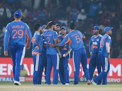 India vs South Africa 1st T20I LIVE Score: Abhishek Sharma Convinces Suryakumar Yadav To Take Huge DRS Call. Result Is This